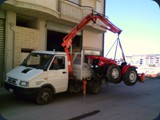 automezzo con gru idraulica