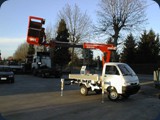 automezzo con piattaforma aerea